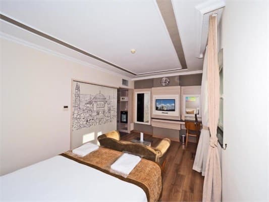 Hotel Bulvar Palas — Bedroom